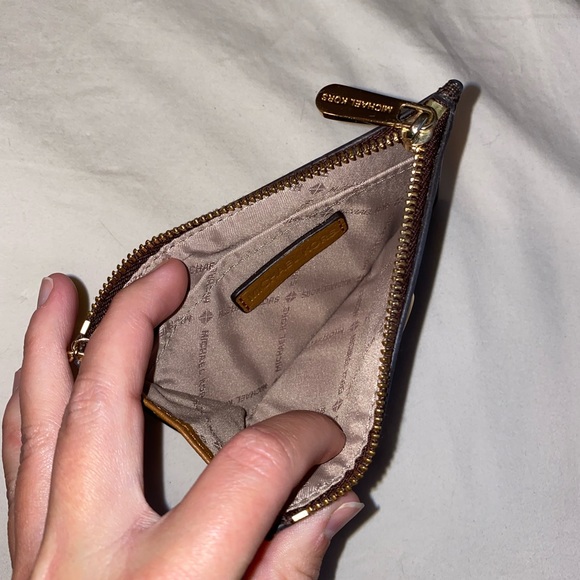 Michael Kors Wallet Keychain - Picture 2 of 3